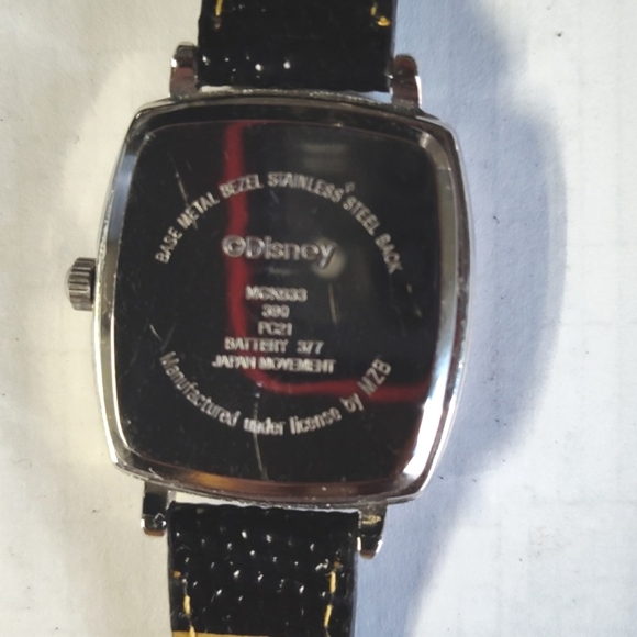 Mickey Mouse Disney watch - Picture 2 of 8